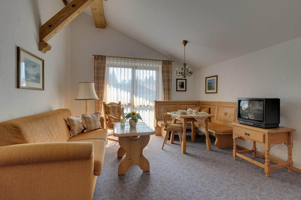 Parkhotel Living Bayersoien Zewnętrze zdjęcie
