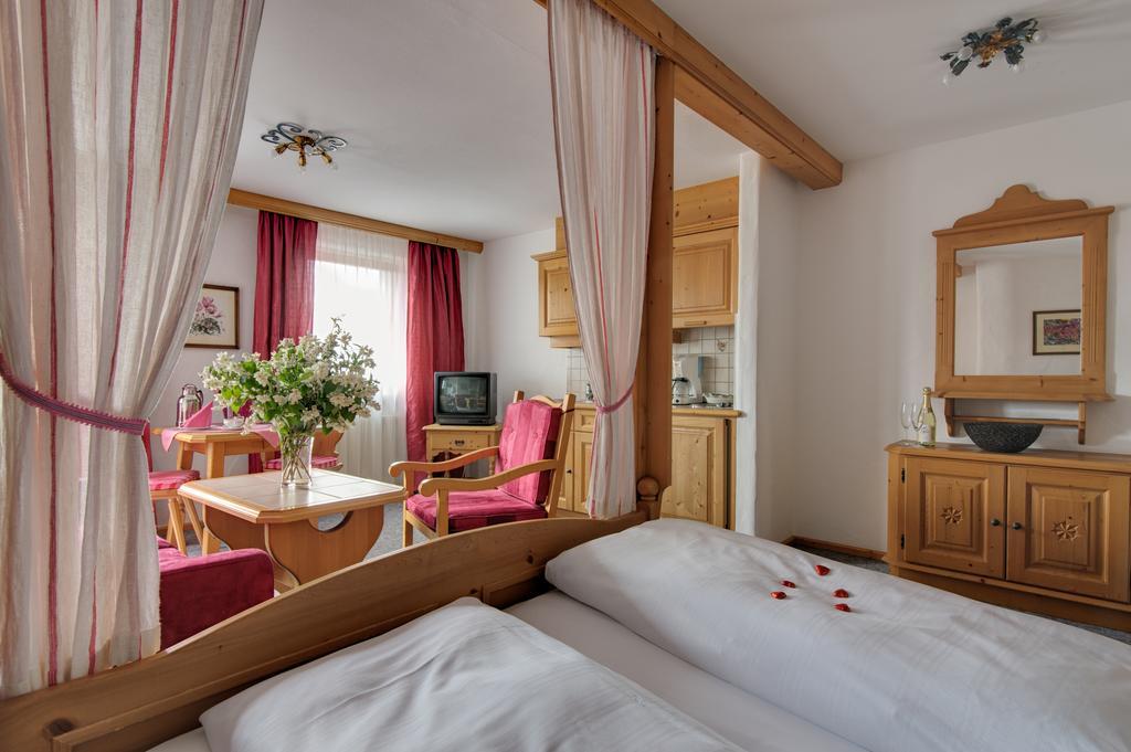 Parkhotel Living Bayersoien Zewnętrze zdjęcie